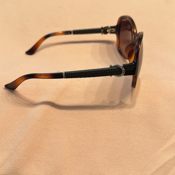 New Salvatore Feragamo sunglasses. Brown main image 4